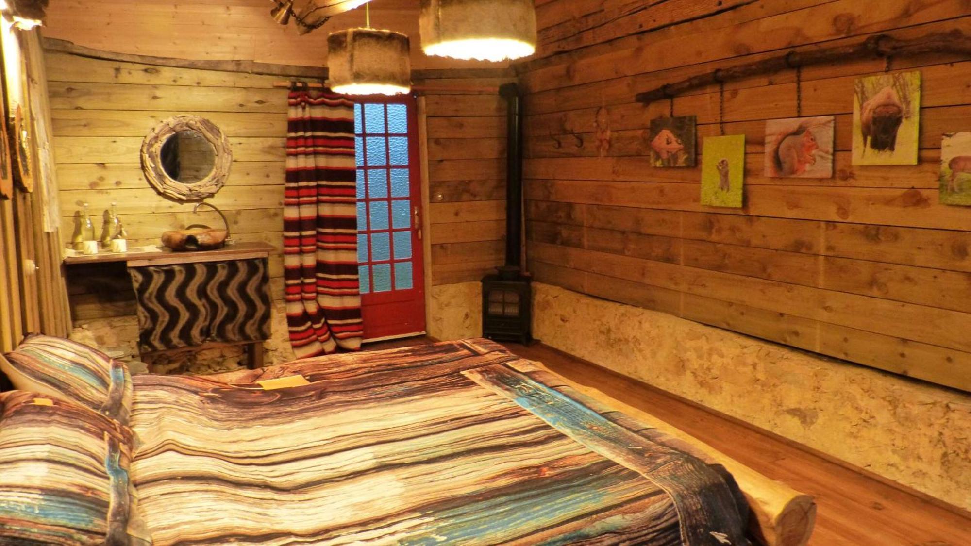 Mezieres-sur-Ponthouin La Valise A Cheval B&B 외부 사진